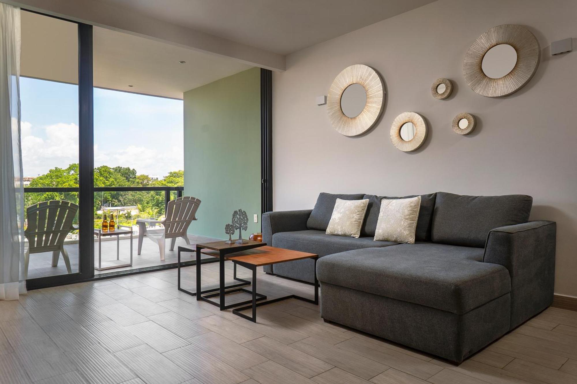 Opal Suites Apartments プレヤデルカーメン エクステリア 写真