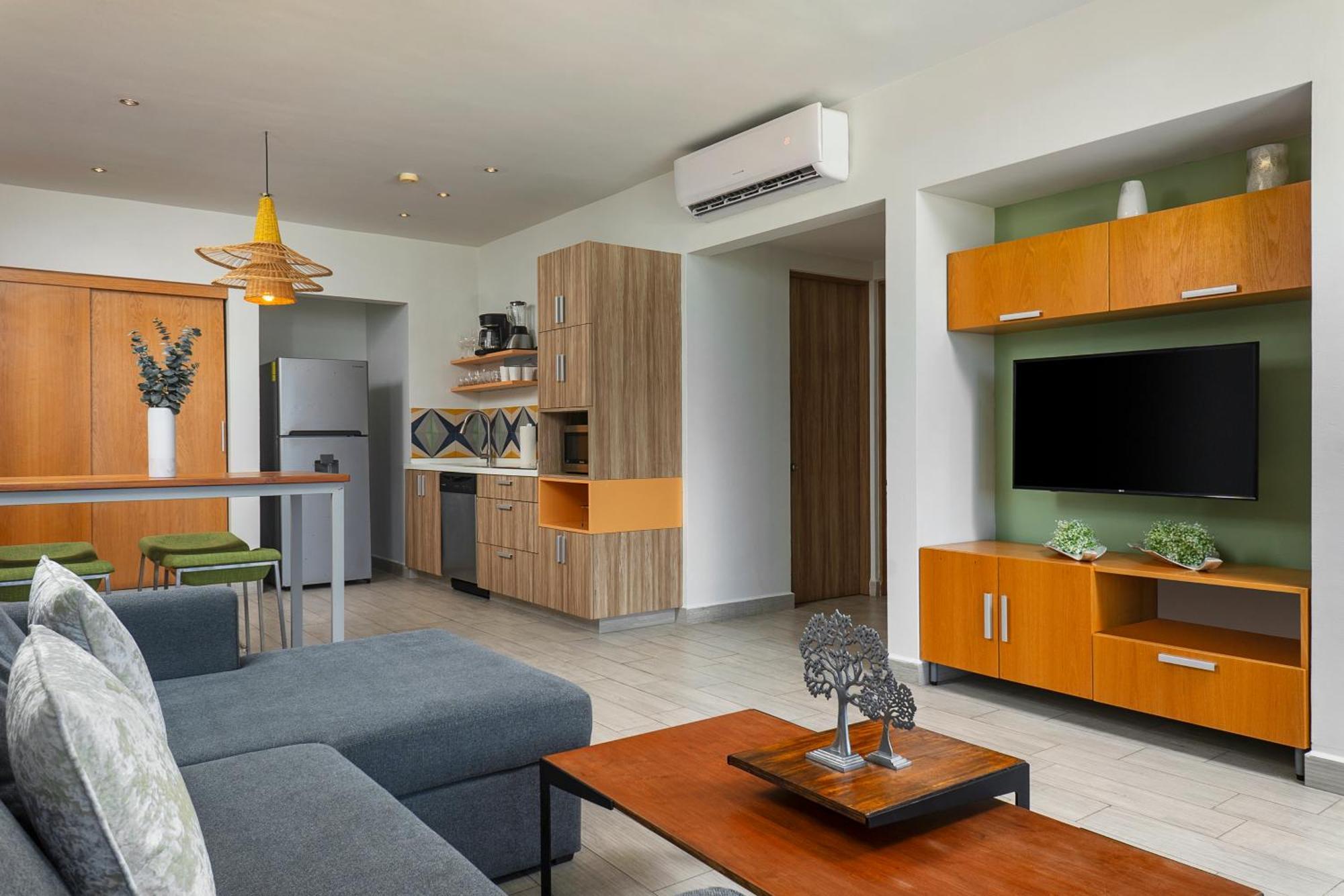 Opal Suites Apartments プレヤデルカーメン エクステリア 写真