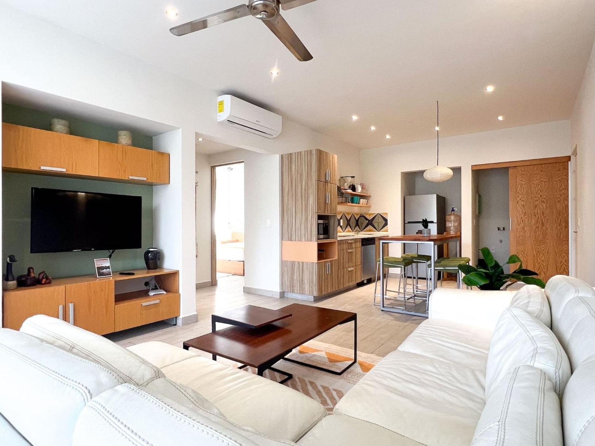 Opal Suites Apartments プレヤデルカーメン エクステリア 写真