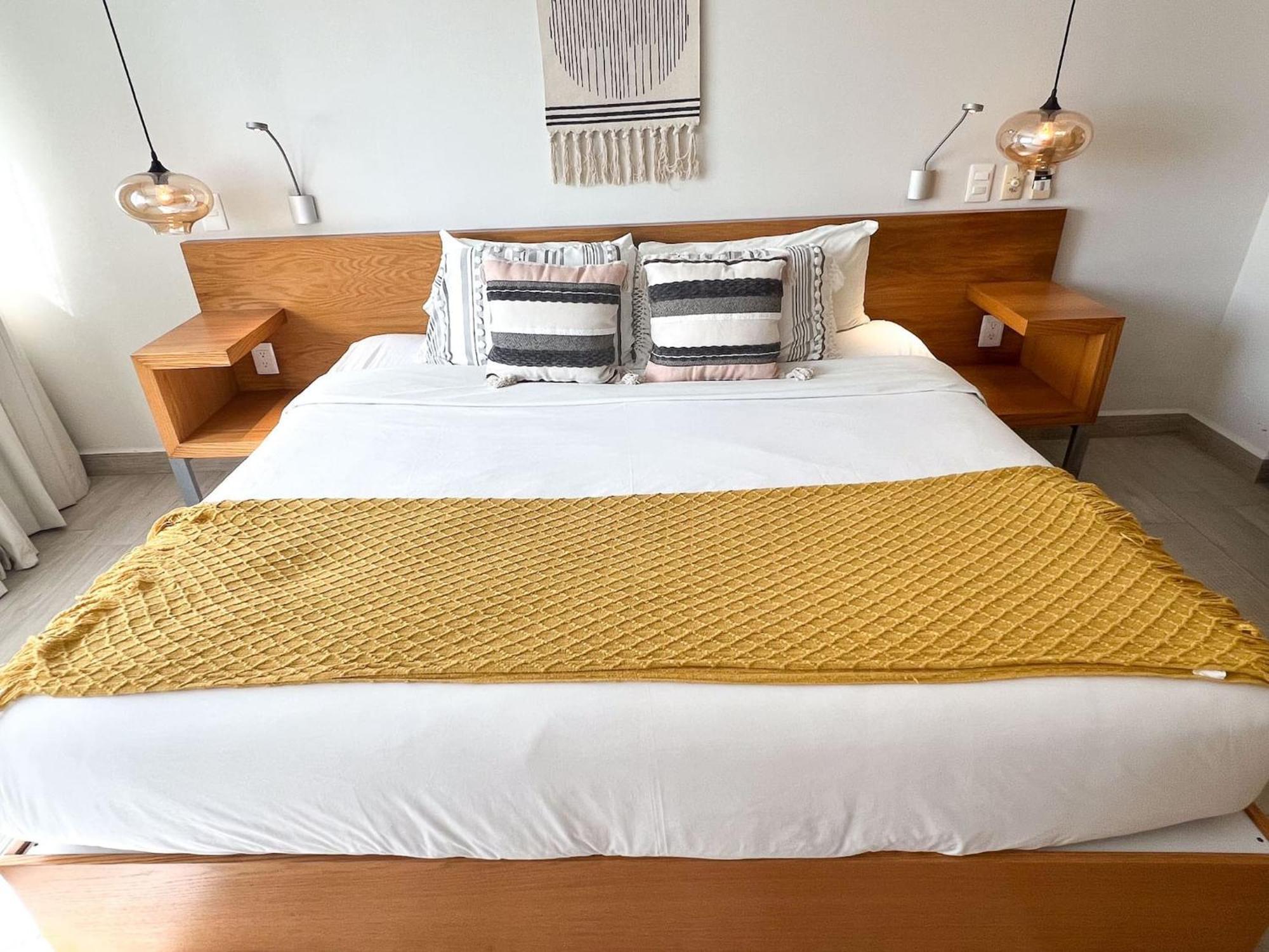 Opal Suites Apartments プレヤデルカーメン エクステリア 写真