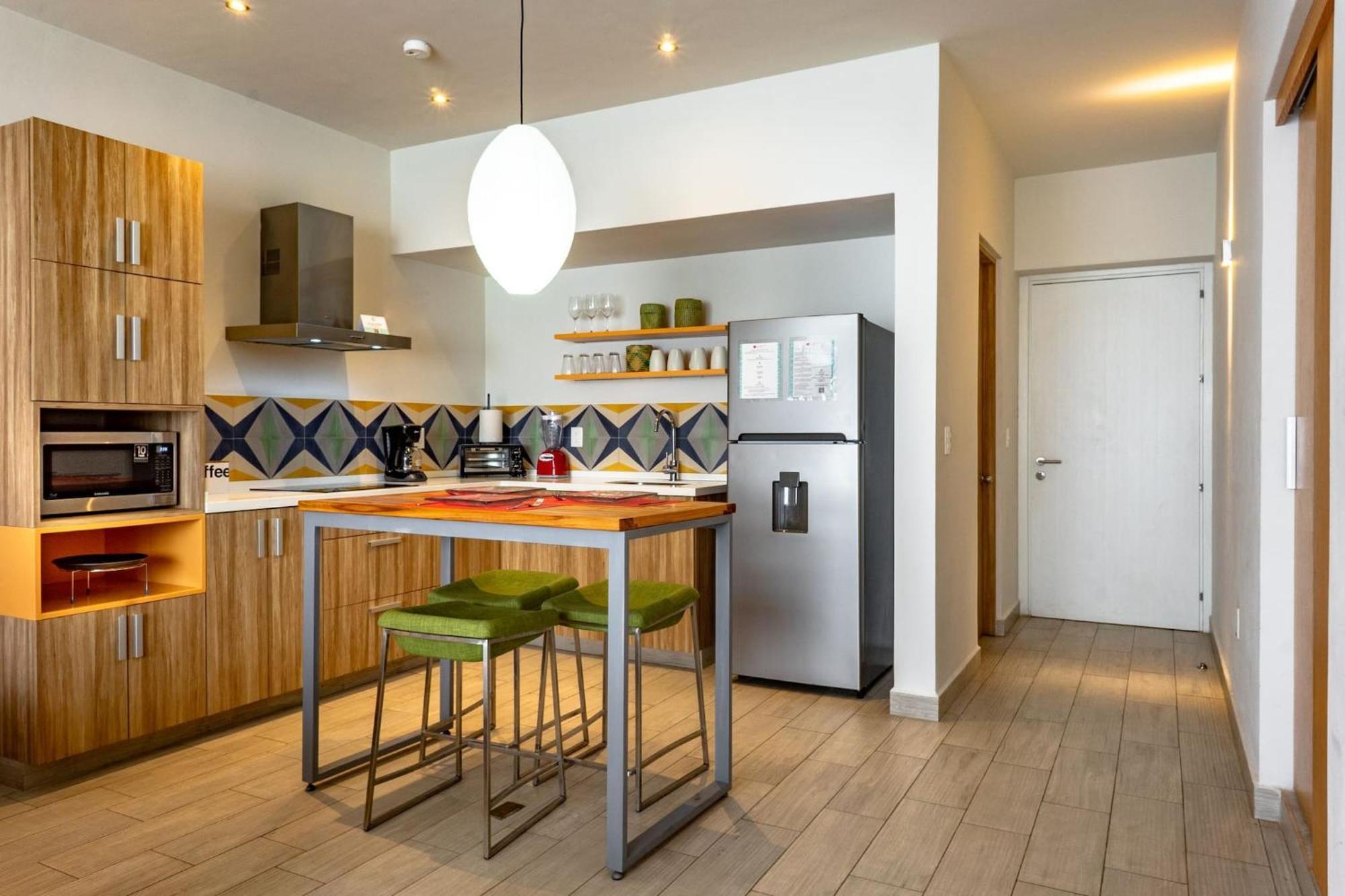 Opal Suites Apartments プレヤデルカーメン エクステリア 写真